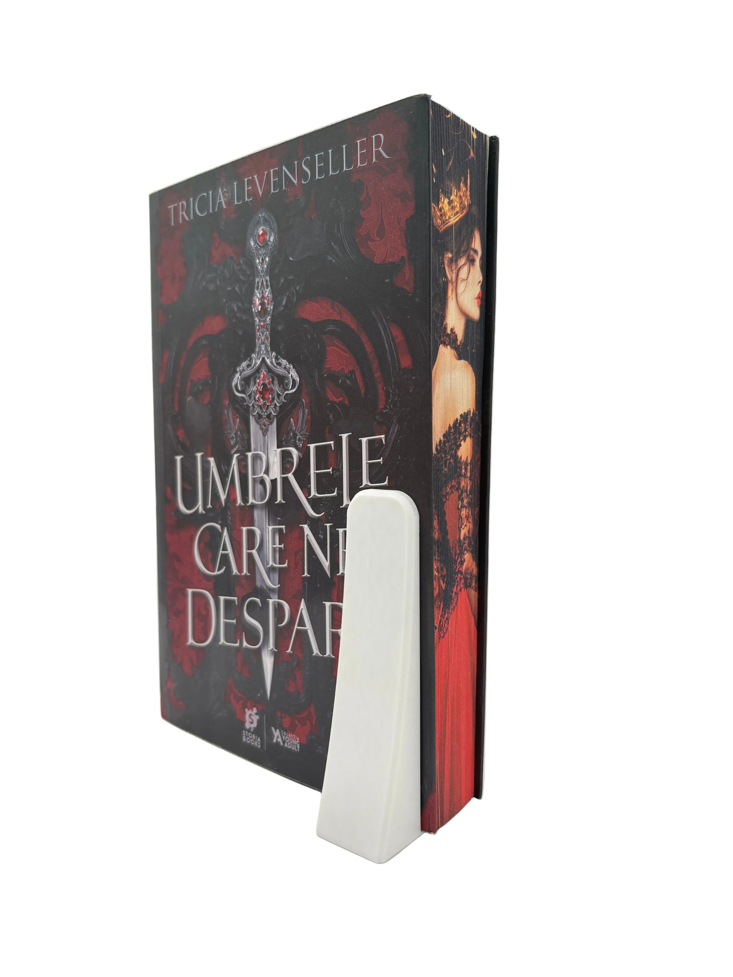 Umbrele care ne despart - printed edges - Tricia Levenseller
