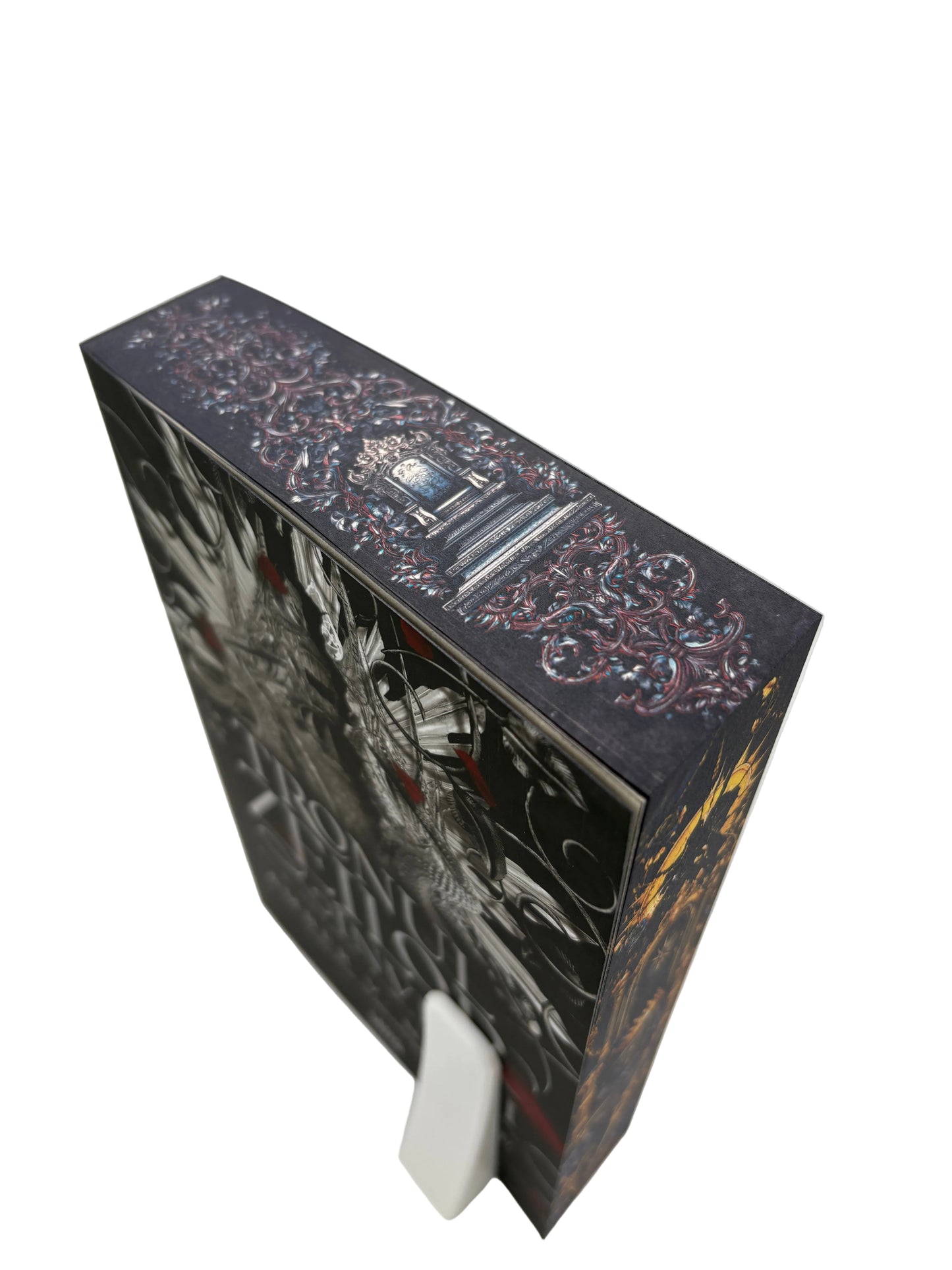 Tronul zeilor învinși - printed edges - Amber V. Nicole