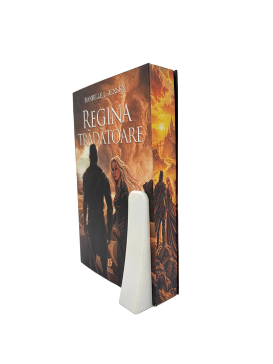 Regina trădătoare - printed edges - Danielle L. Jensen