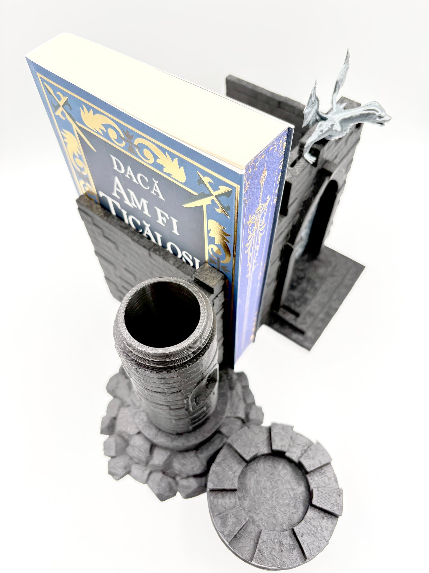 Dioramă fantasy pentru bibliotecă - Castelul dintre cărți