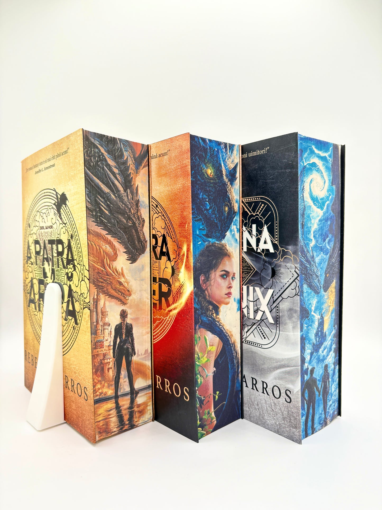 Pachet 'A patra aripă' - 3 volume printed edges