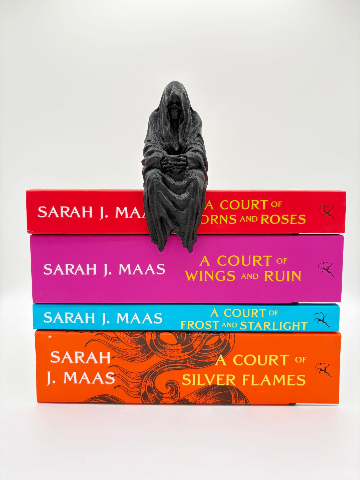 Obiect decorativ gotic - inspirat din Suriel