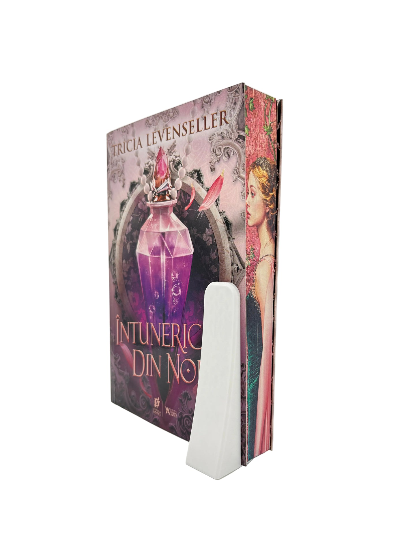 Întunericul din noi - printed edges - Tricia Levenseller