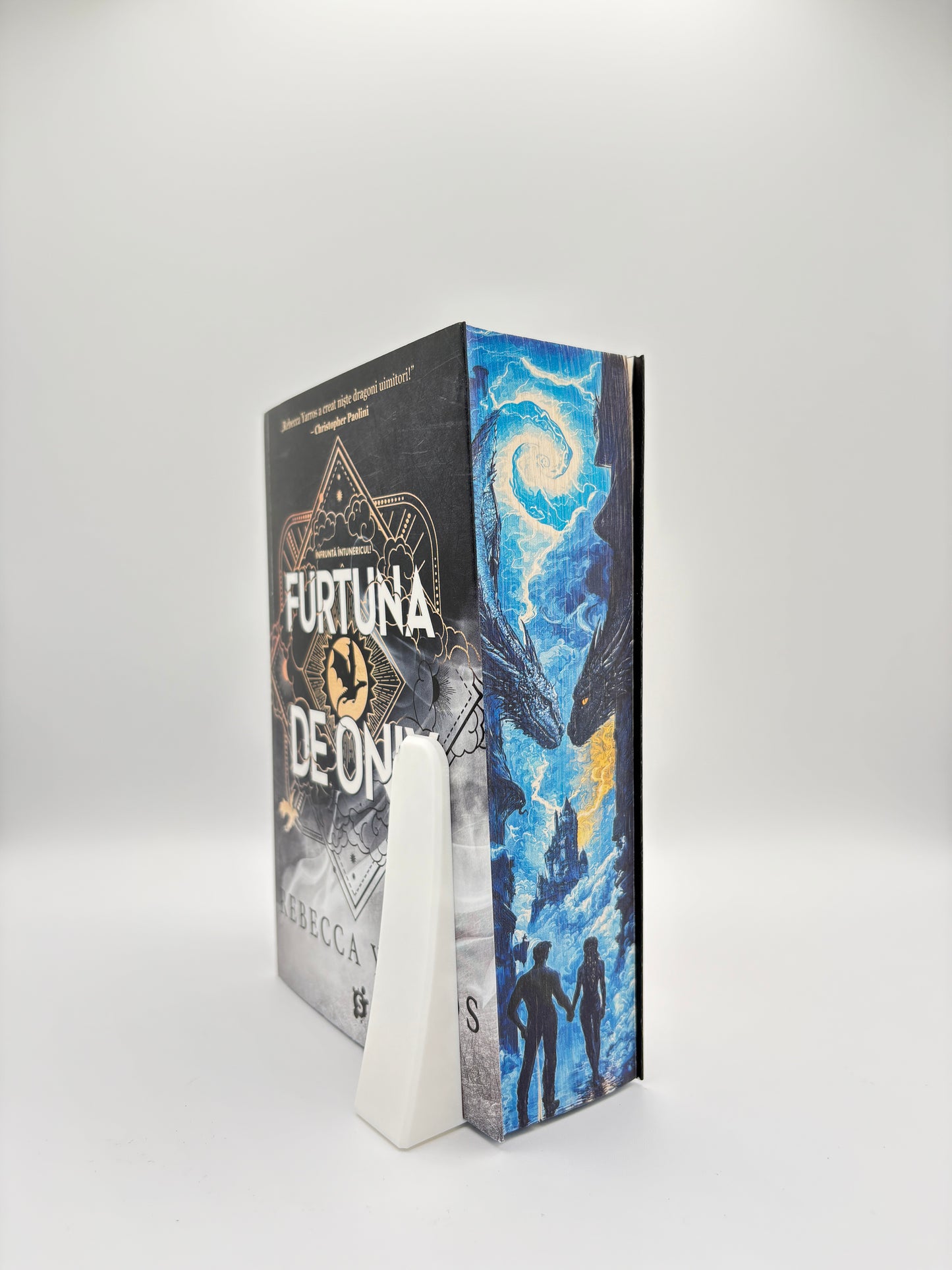 Furtuna de onix cu printed edges - Rebecca Yarros