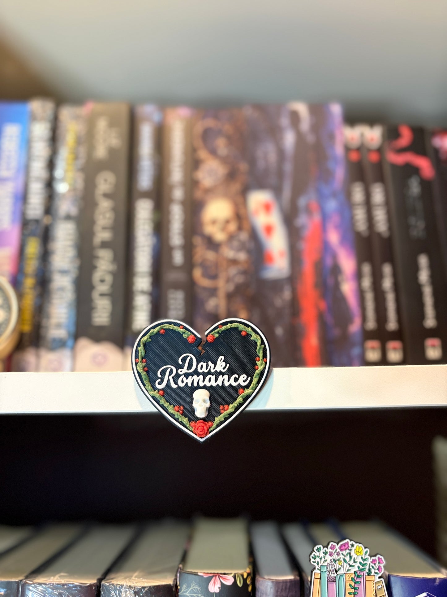 Dark romance - Plăcuță decorativă pentru bibliotecă