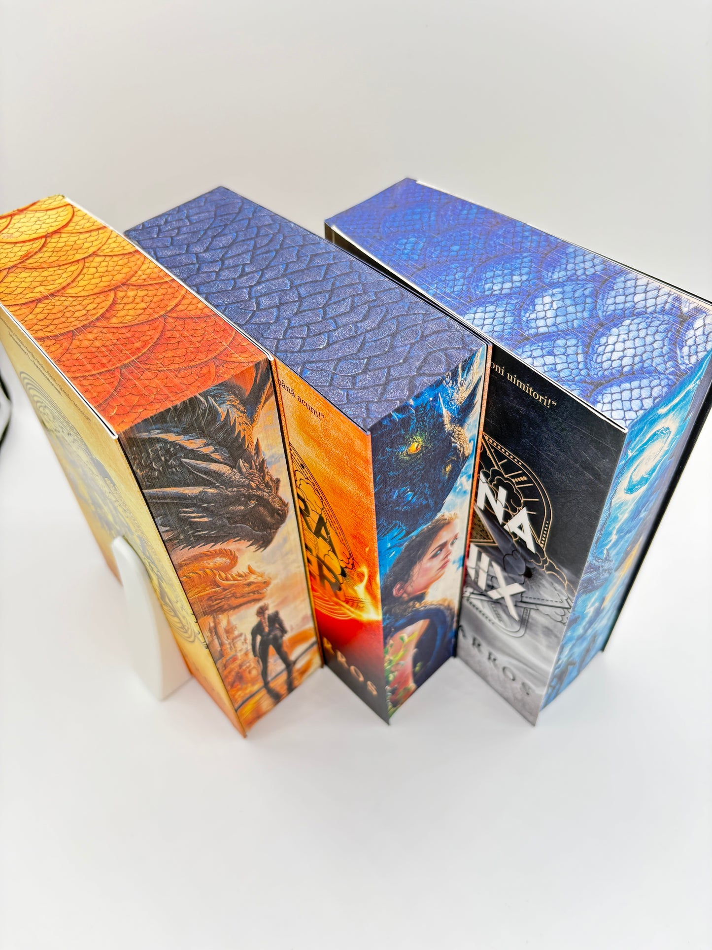 Pachet 'A patra aripă' - 3 volume printed edges