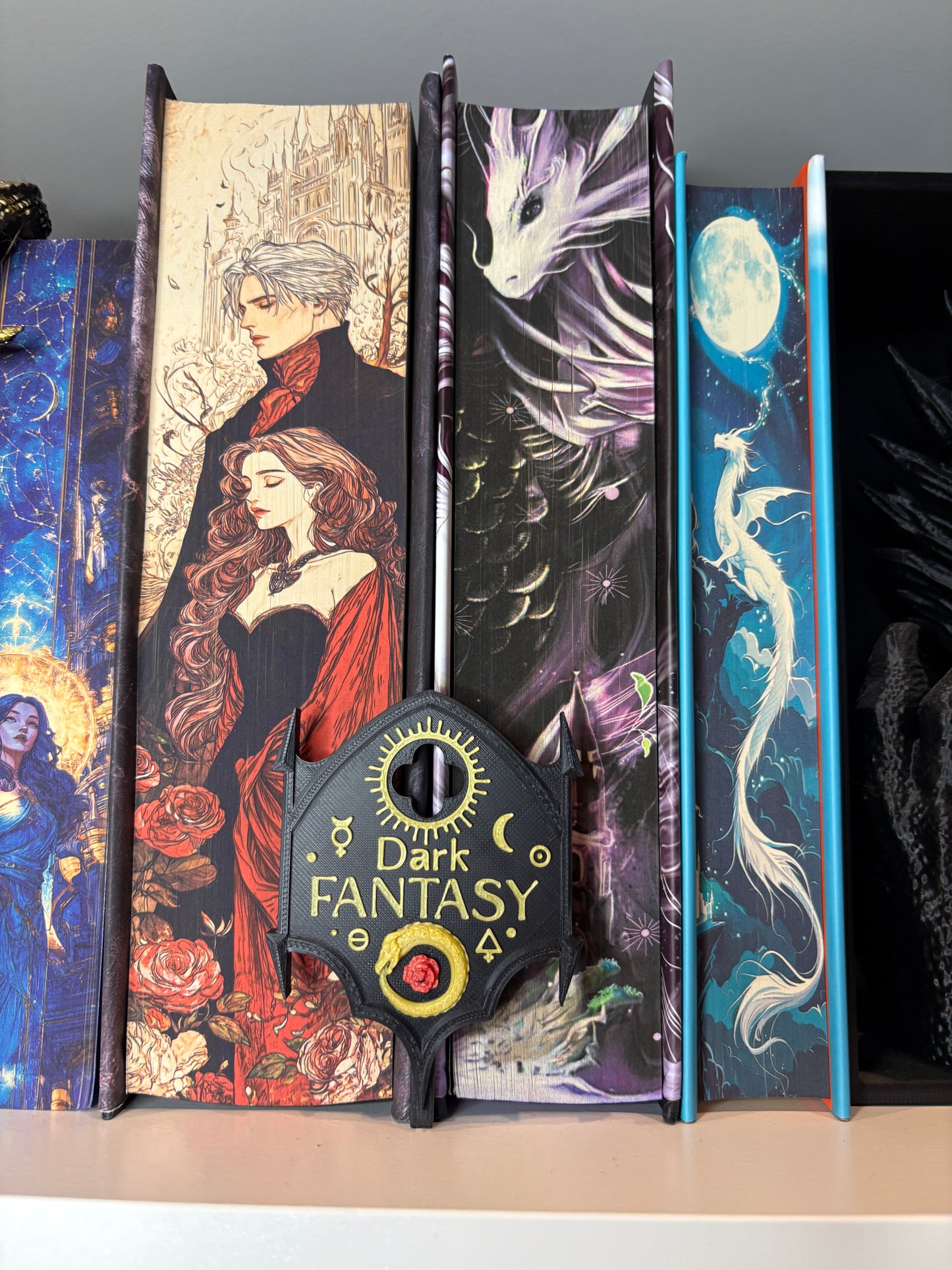 Dark Fantasy - Plăcuță decorativă pentru bibliotecă