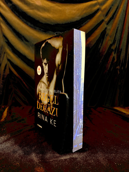 Regele decăzut (printed edges) - Rina Kent