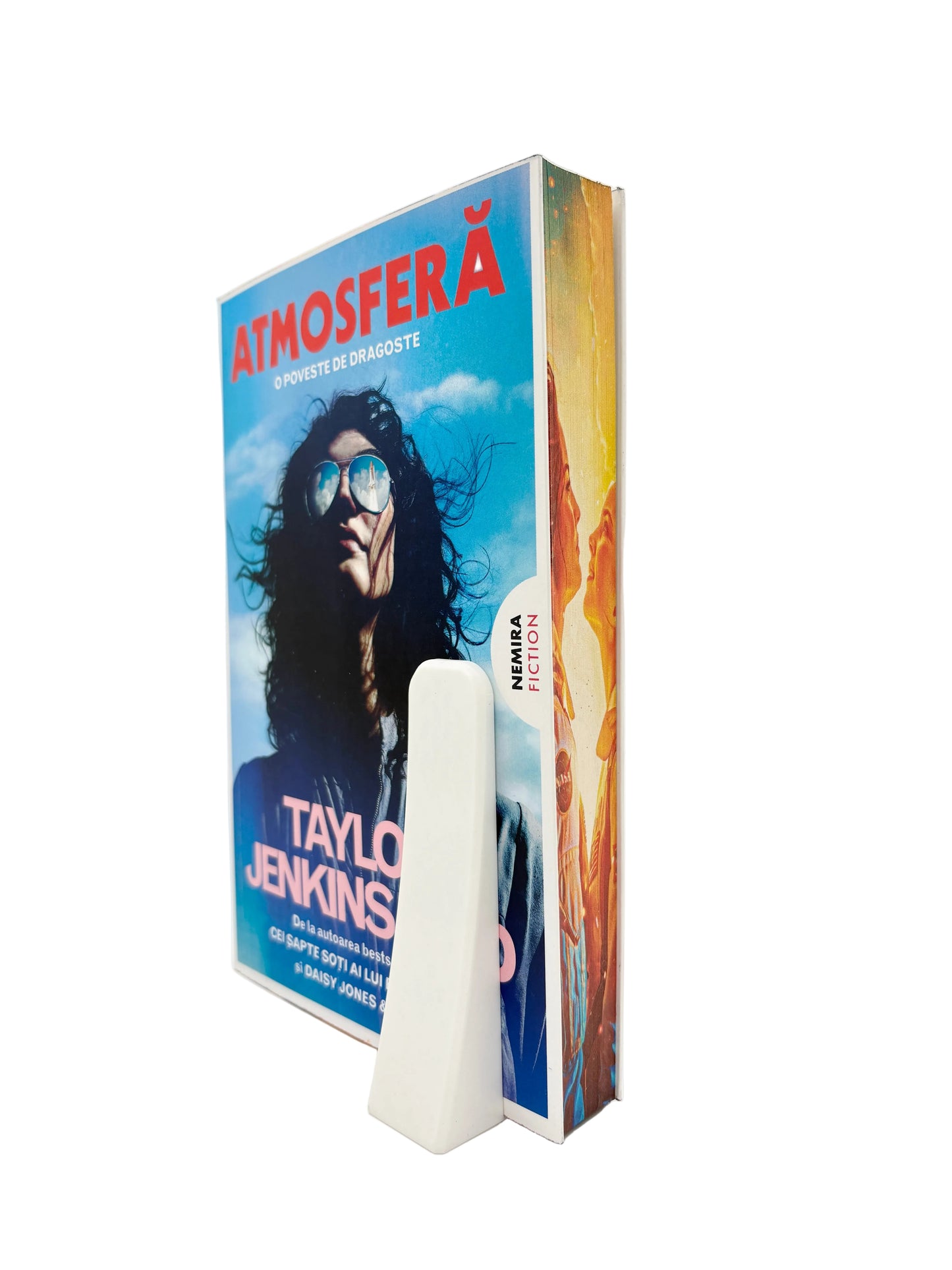 Atmosphere - printed edges - Taylor Jenkins Reid