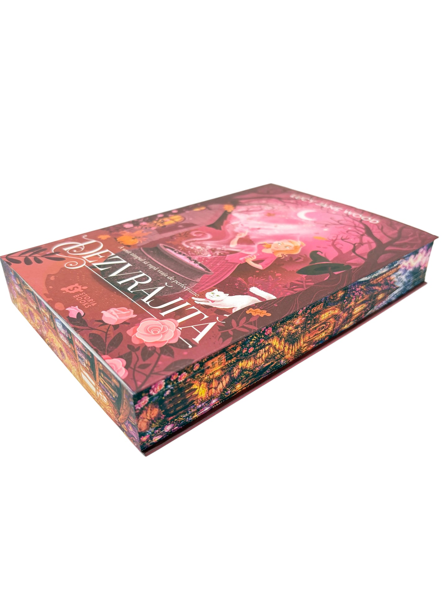 Dezvrăjită - printed edges - Lucy Jane Wood
