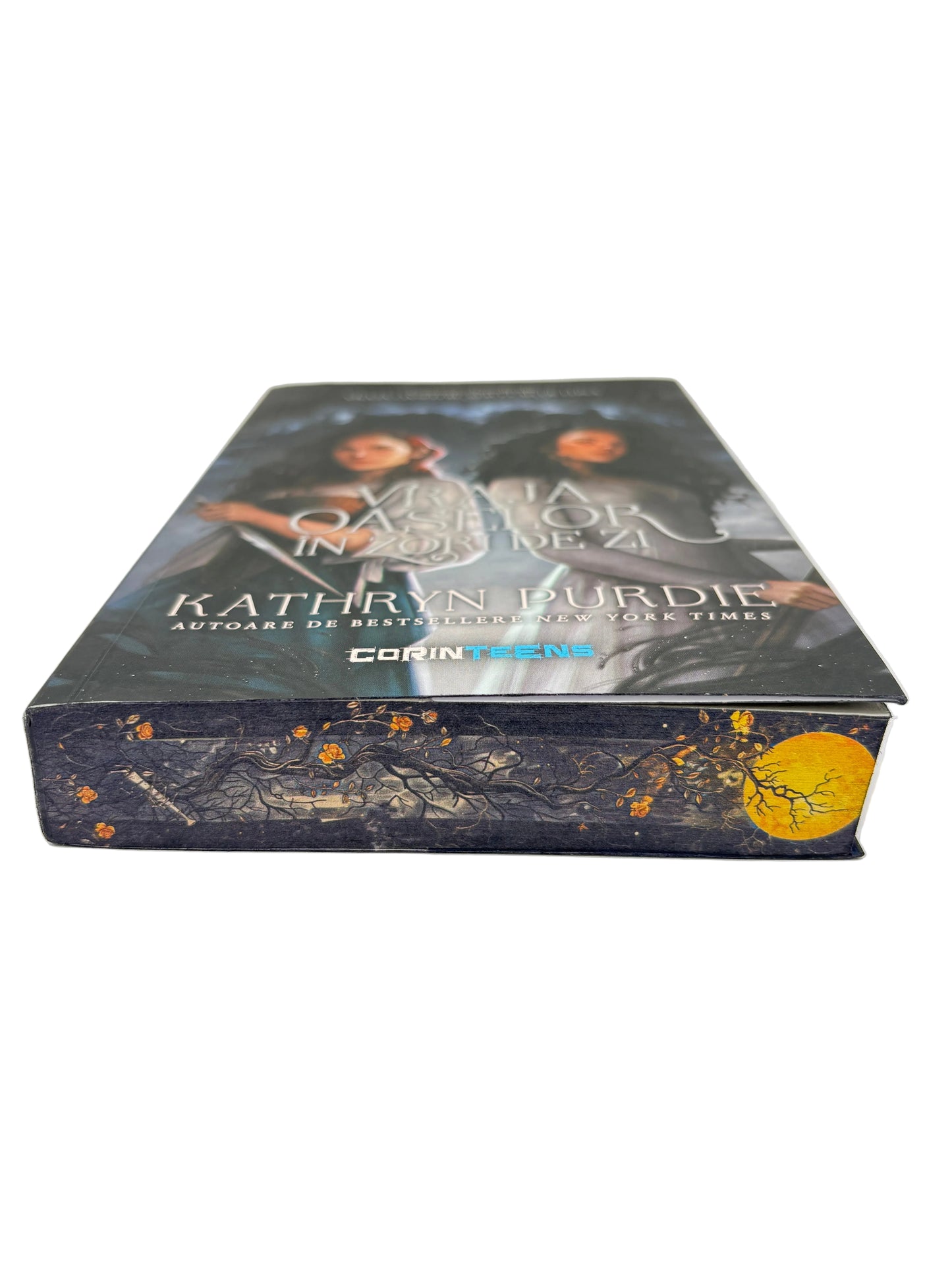 Vraja oaselor în zori de zi - printed edges - Kathryn Purdie