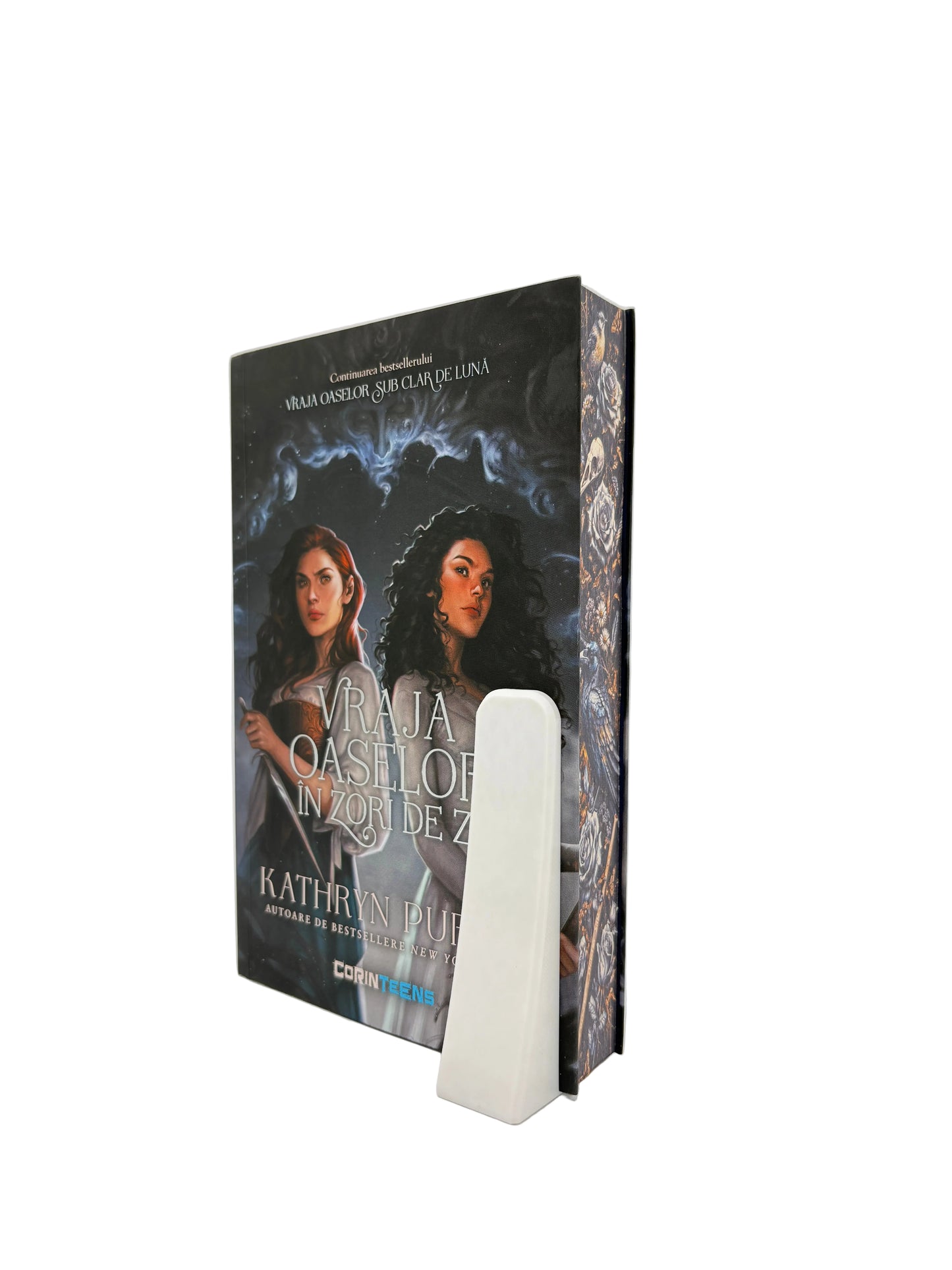 Vraja oaselor în zori de zi - printed edges - Kathryn Purdie