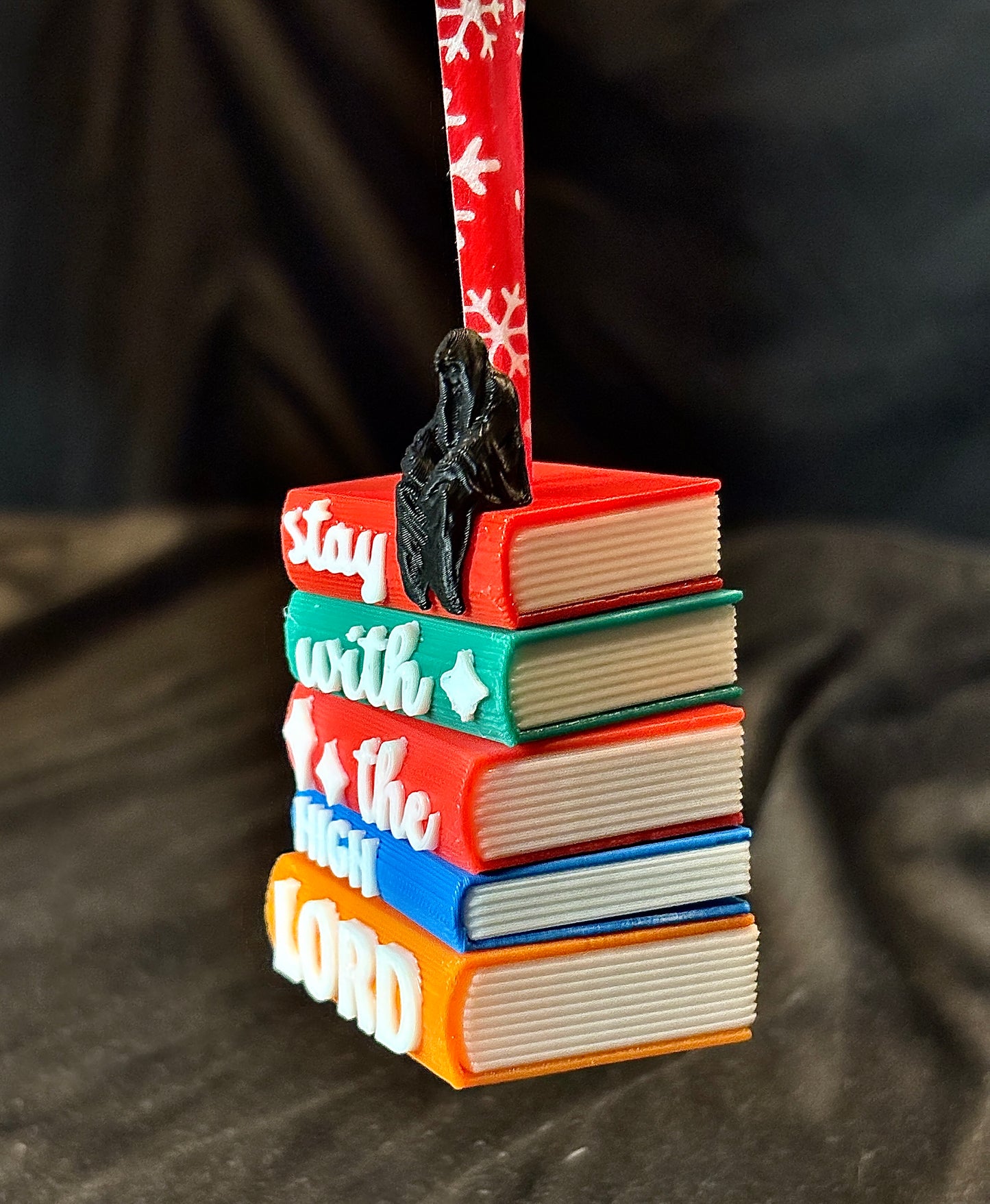 Ornament de brad bookish inspirat din ACOTAR