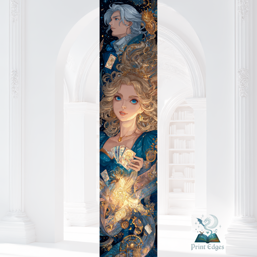 Donatella și Prințul Inimilor - Design printed edges Femeie blondă în rochie albastră ținând cărți de tarot, alături de un bărbat cu păr argintiu, într-un decor cosmic cu mecanisme aurii.