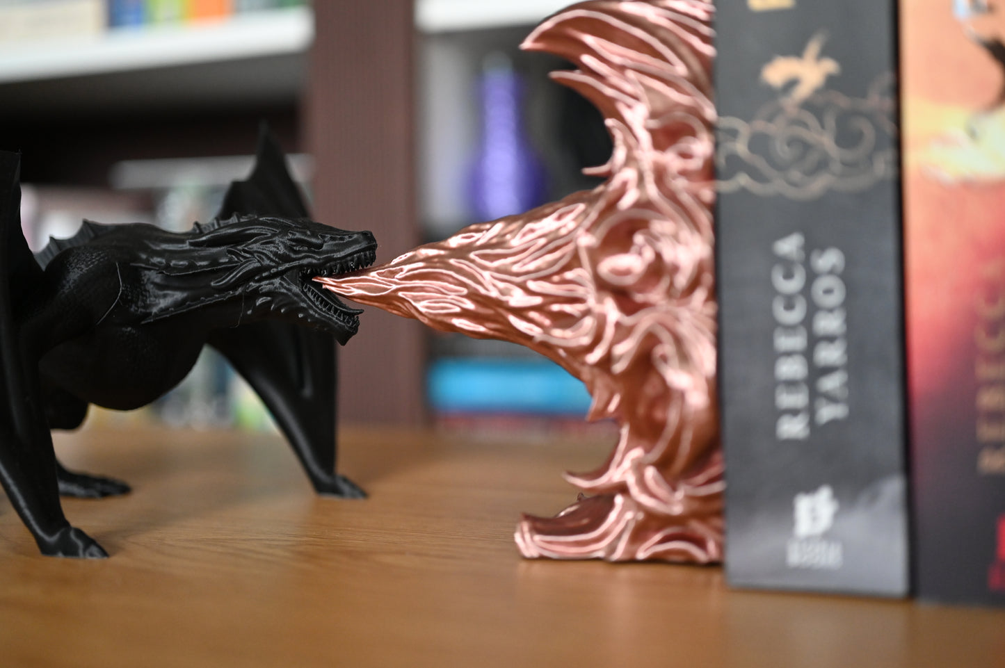 Suport de carte Flacăra Dragonului suport de carti sub forma de dragon care sufla flacari