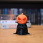 Figurină 3D Halloween  dovleac de halloween cu o carte in mana 